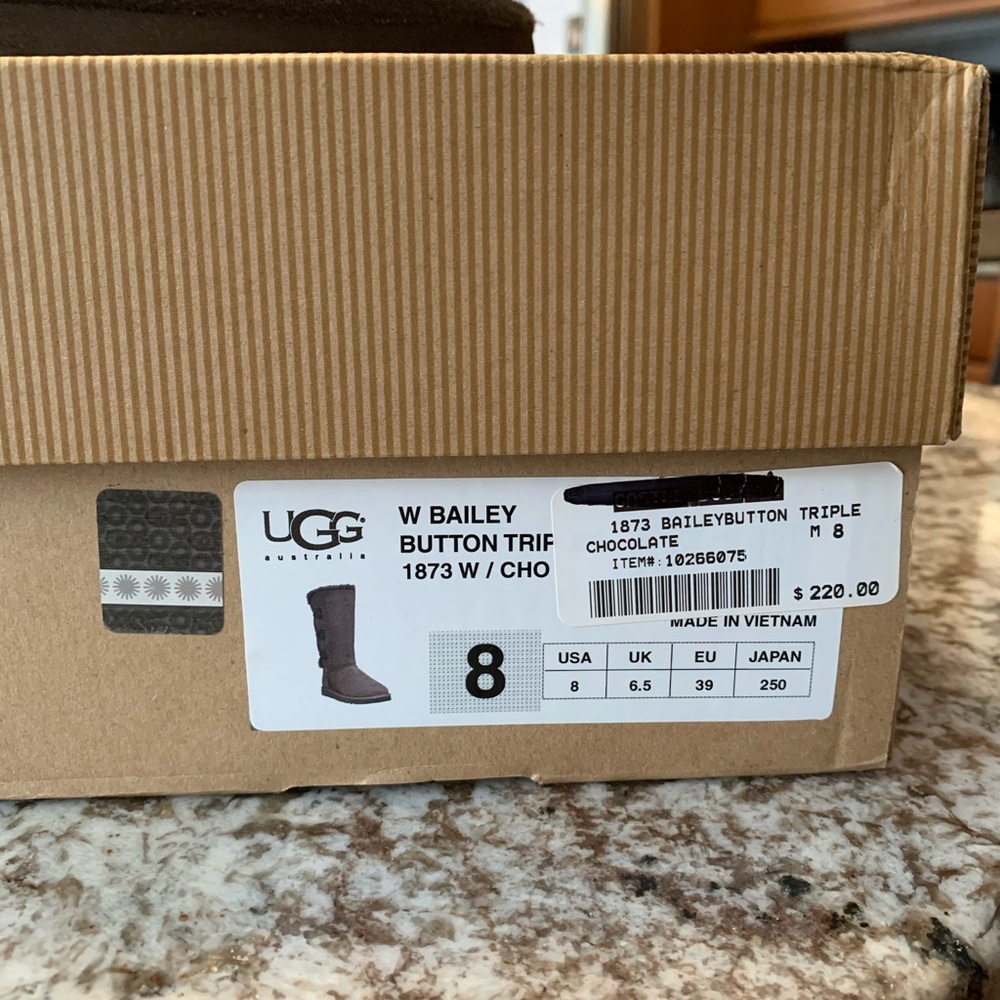 Chocolate Triple Bailey Button Uggs - image 7